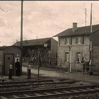 Alter Bahnhof in Schwarzweiß