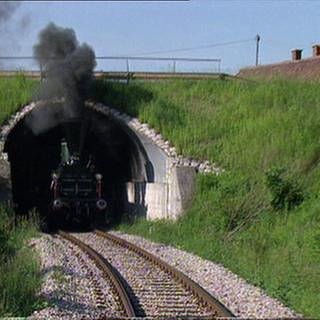 Lokomotive in einem Tunnel